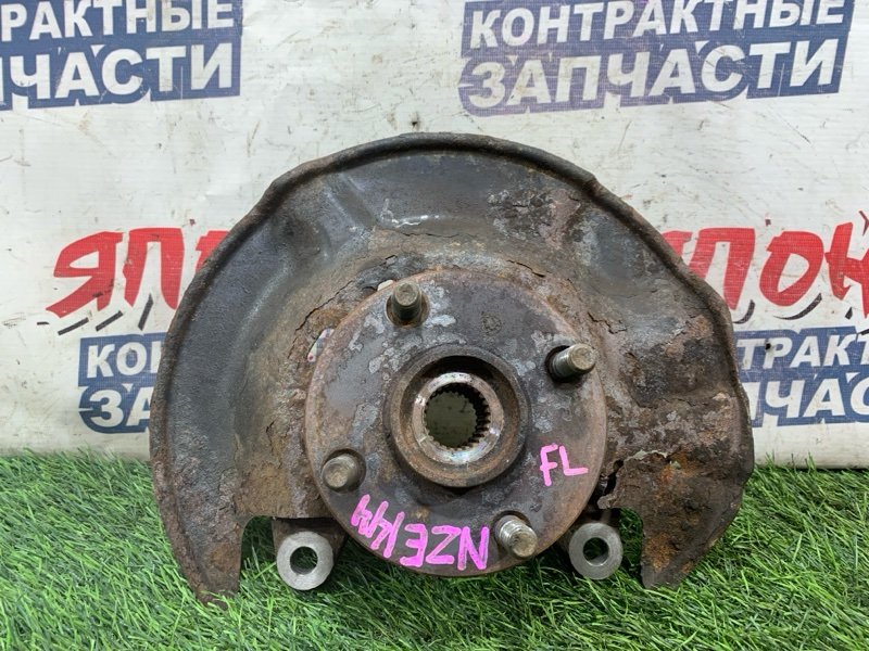 Ступица Toyota Corolla Fielder NZE144 1NZ-FE передняя левая (б/у)