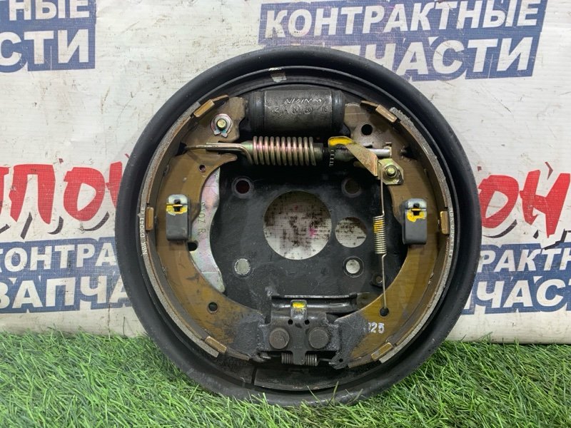 Механизм стояночного тормоза Honda Stream RN1 D17A задний правый (б/у)