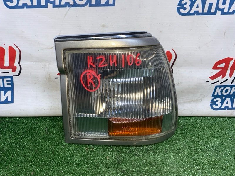 Габарит Toyota Hiace KZH106 1KZ передний правый (б/у)