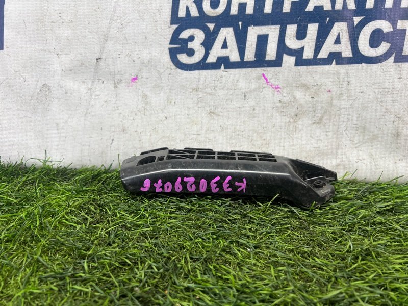 Крепление бампера Toyota Vitz KSP130 1KR-FE переднее правое (б/у)