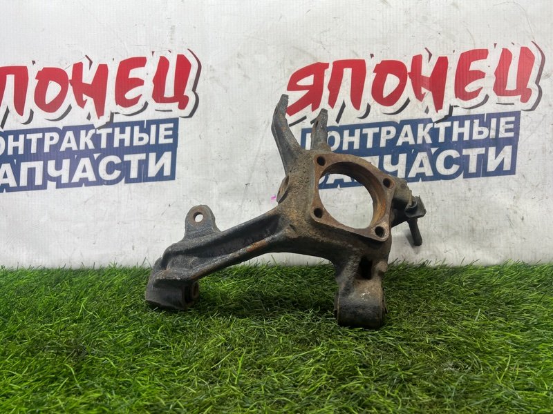 Цапфа Toyota Allex NZE124 1NZ-FE задняя правая (б/у)