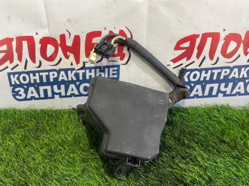 Блок предохранителей под капот Toyota Vitz KSP130 1KR-FE (б/у)