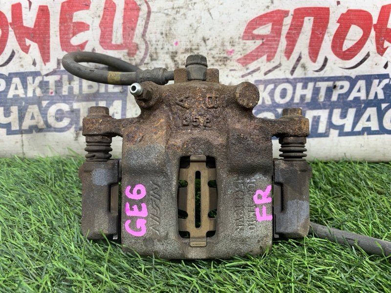 Суппорт Honda Fit GE6 L13A передний правый (б/у)
