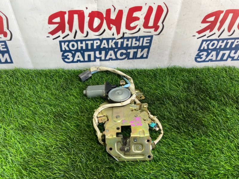 Замок двери Toyota Estima MCR40 1MZ-FE задний левый (б/у)
