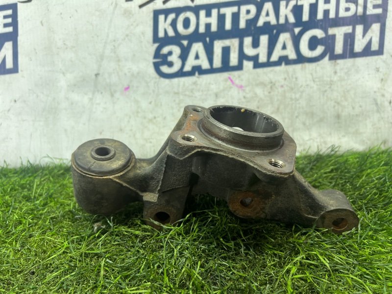 Цапфа Toyota Corolla AE110 5A-FE задняя правая (б/у)