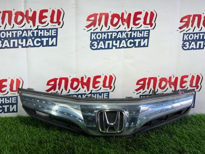 Решетка радиатора Honda Fit GP1 LDA (б/у)