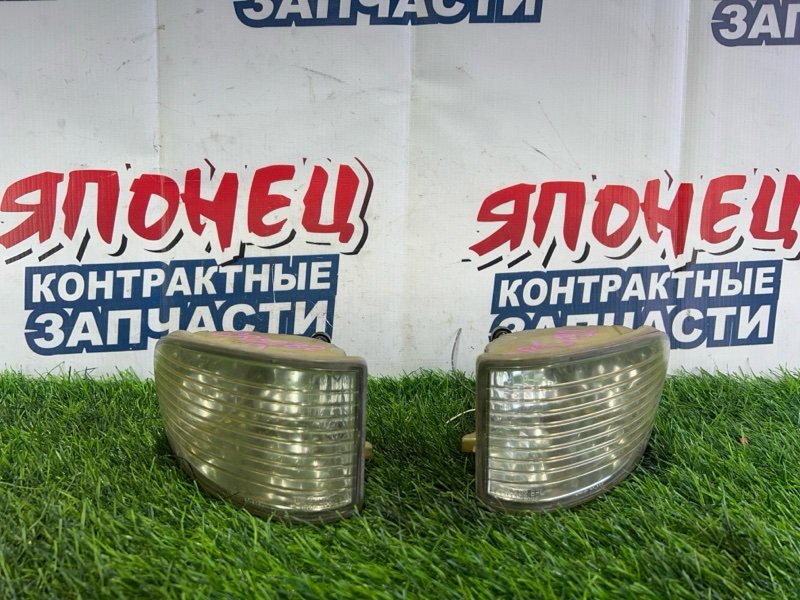 Туманка Toyota Crown GRS182 3GR-FSE передняя (б/у)