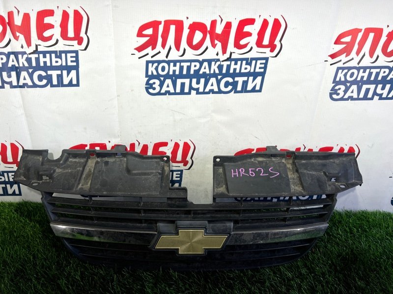 Решетка радиатора Suzuki Chevrolet Cruze HR52S M15A (б/у)