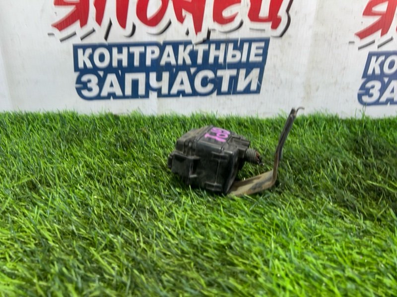 Блок реле Honda Fit GP1 LDA (б/у)
