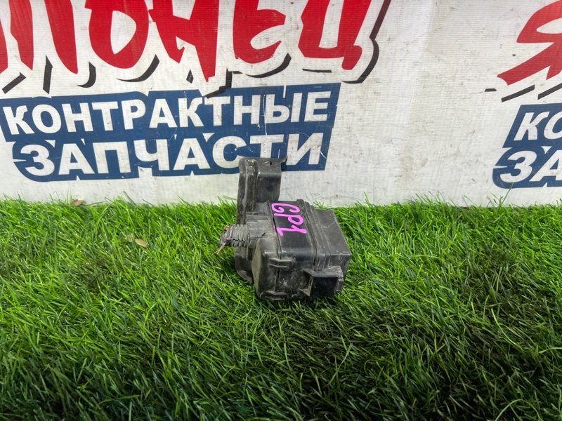 Блок реле Honda Fit GP1 LDA (б/у)