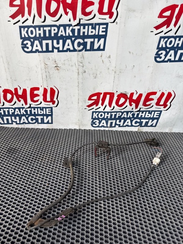 Датчик abs Toyota Ipsum SXM15 3S-FE 2000 передний правый (б/у)