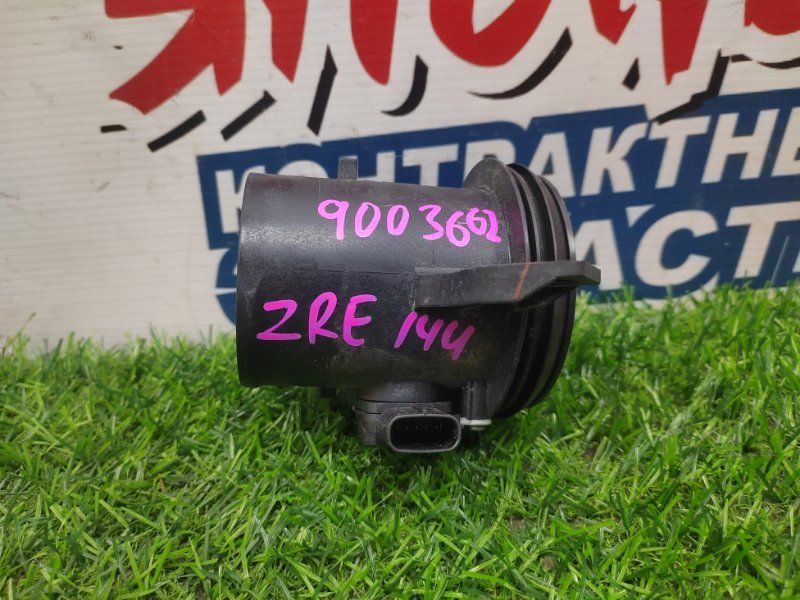 Расходомер воздушный Toyota Corolla  Fielder ZRE144 2ZR-FE (б/у)