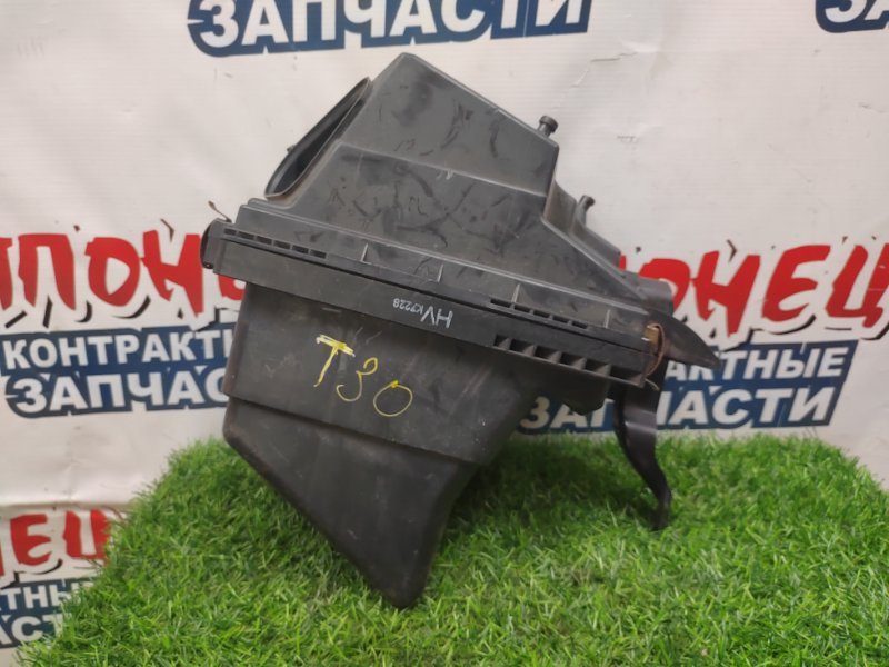 Корпус воздушного фильтра Nissan X-Trail T30 QR20DE (б/у)