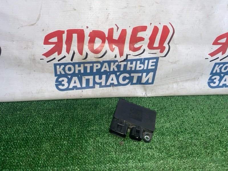 Блок управления вентилятором охлаждения Toyota Corolla Fielder ZRE142 2ZR-FE (б/у)