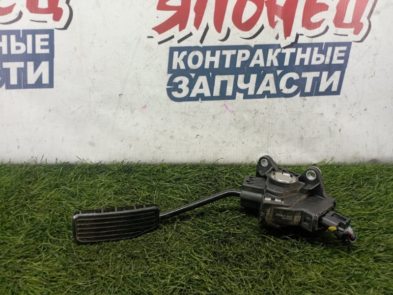 Педаль газа Honda Fit GE6 L13A (б/у)