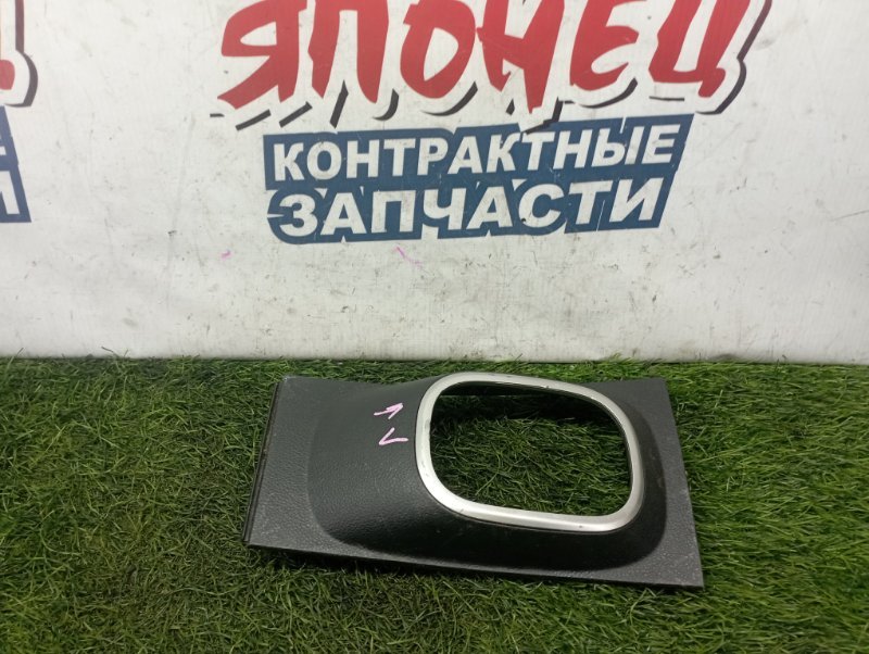 Консоль кпп Nissan Tiida NC11 HR15DE (б/у)