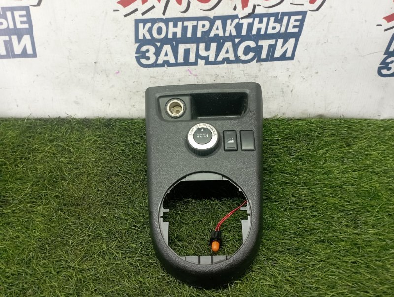 Консоль кпп Nissan X-Trail NT31 MR20DE (б/у)