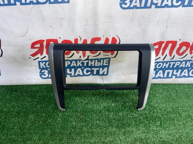Консоль магнитофона Toyota Premio ZRT265 2ZR-FE (б/у)