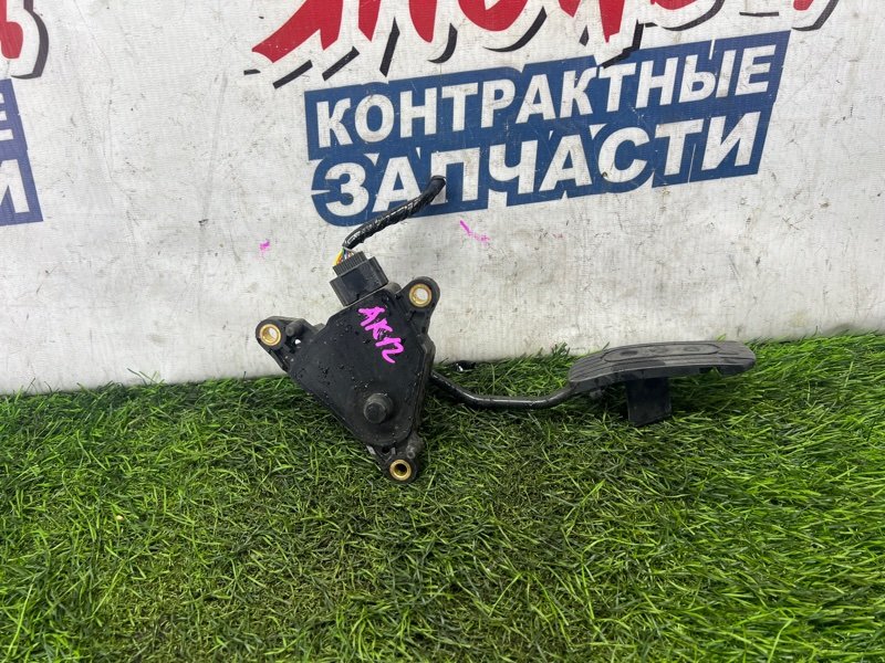 Педаль газа Nissan March AK12 CR12DE (б/у)