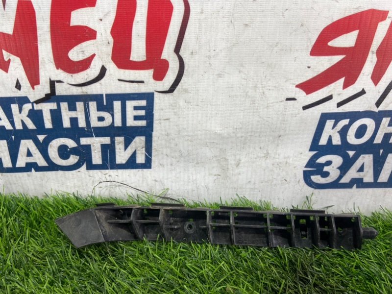 Крепление бампера Subaru Legacy BL5 EJ204 переднее правое (б/у)