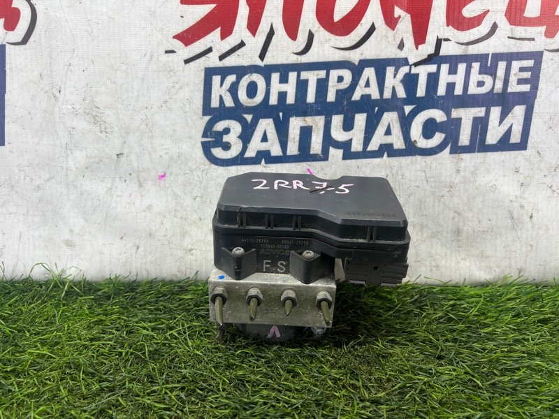 Блок abs Toyota Noah ZRR75 3ZR-FAE (б/у)