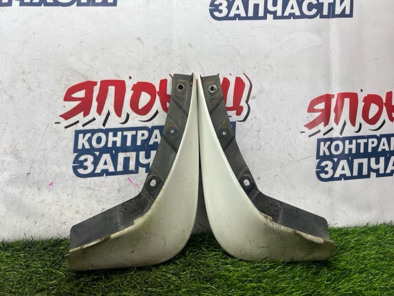 Брызговик Nissan March AK12 CR12DE передний (б/у)