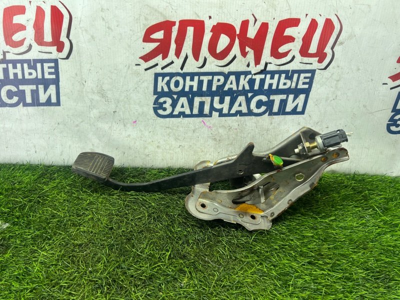 Педаль тормоза Toyota Corona Premio ST215 3S-FE (б/у)