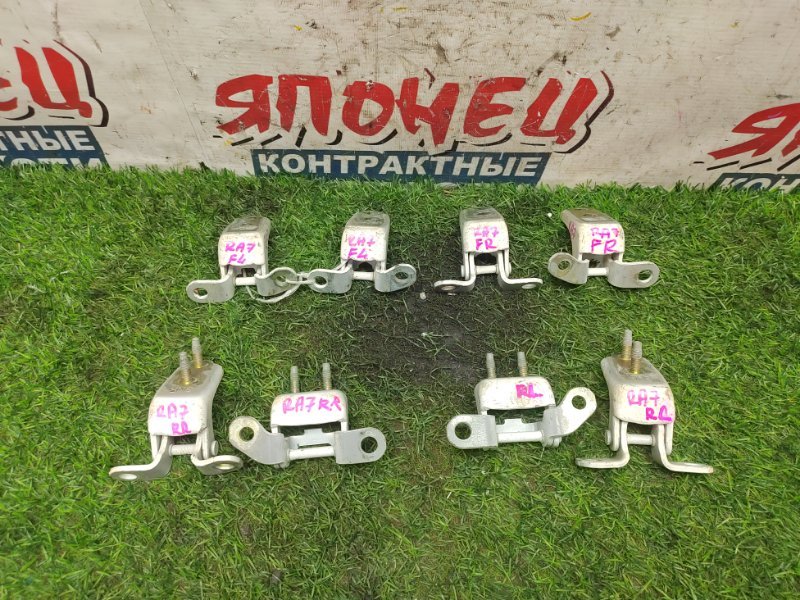 Петля двери Honda Odyssey RA7 F23A (б/у)