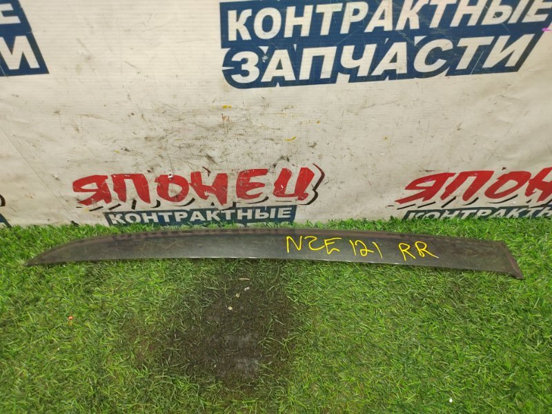 Ветровик Toyota Allex NZE121 1NZ-FE задний правый (б/у)