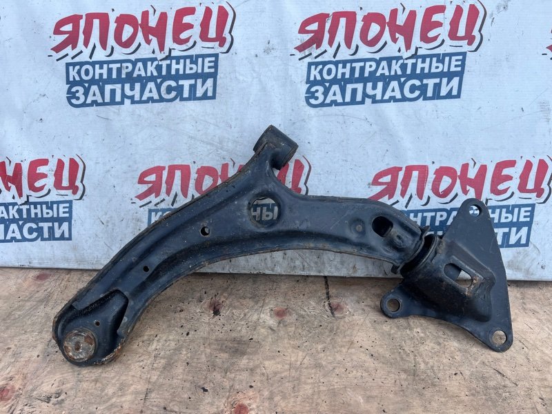 Рычаг нижний Honda Fit GE6 L13A передний правый (б/у)