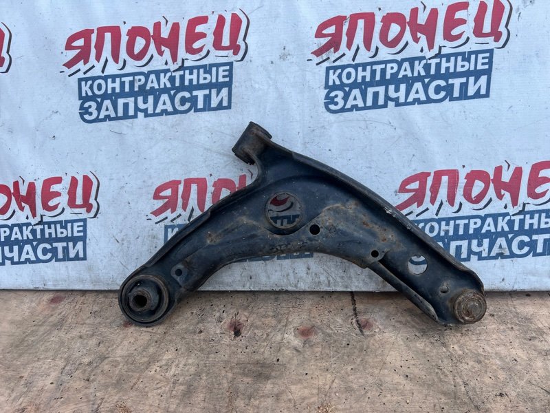 Рычаг нижний Toyota Belta KSP92 1KR-FE передний левый (б/у)