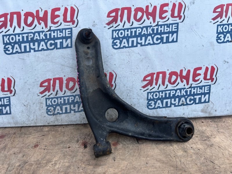 Рычаг нижний Toyota Belta KSP92 1KR-FE передний правый (б/у)