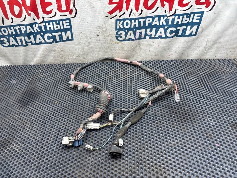 Проводка двери Toyota Hilux Surf KZN185 5VZ-FE передняя правая (б/у)