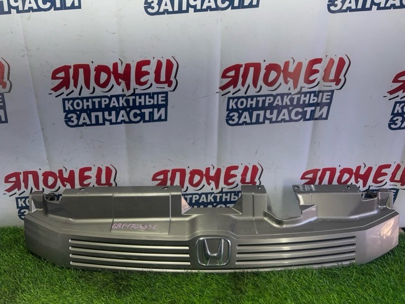 Решетка радиатора Honda Mobilio GB1 L15A (б/у)