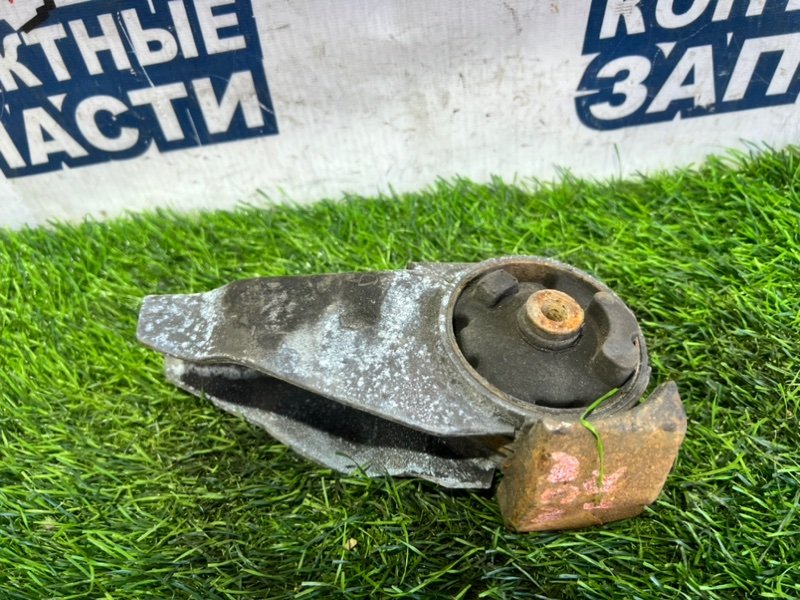 Подушка двигателя Mazda Demio DW3W B3 правая (б/у)