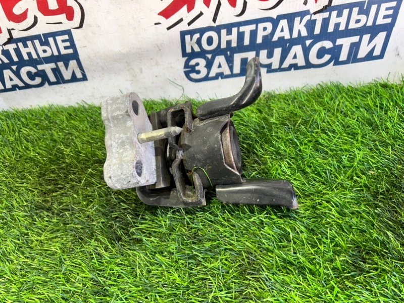 Подушка двигателя Toyota Noah ZRR75 3ZR-FAE правая (б/у)