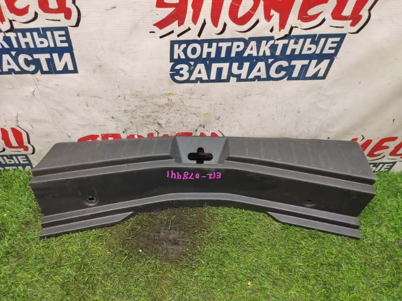 Накладка замка багажника Nissan Note E12 HR12DE (б/у)
