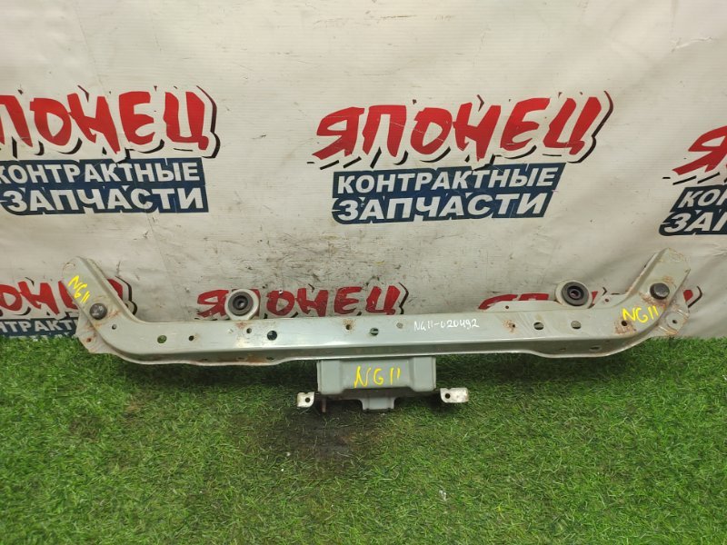 Планка радиатора Nissan Bluebird Sylphy NG11 MR20DE (б/у)