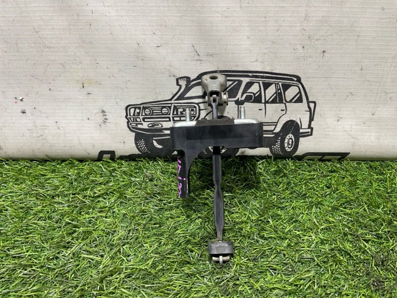Ограничитель двери Toyota Land Cruiser VDJ200 1VD-FTV задний правый (б/у)