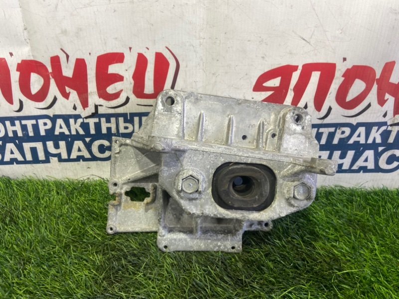 Подушка двигателя Nissan Tiida NC11 HR15DE левая (б/у)