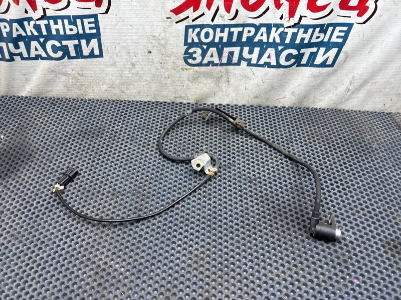 Датчик abs Mitsubishi Delica PD6W 6G72 задний левый (б/у)