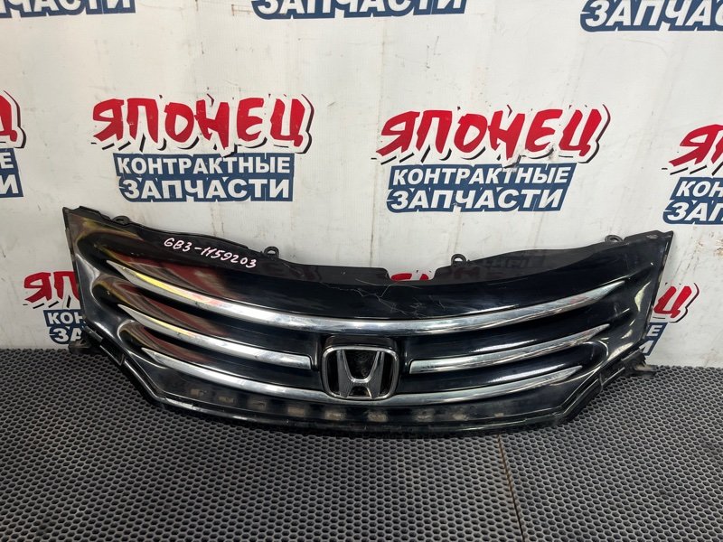 Решетка радиатора Honda Freed GB3 L15A (б/у)