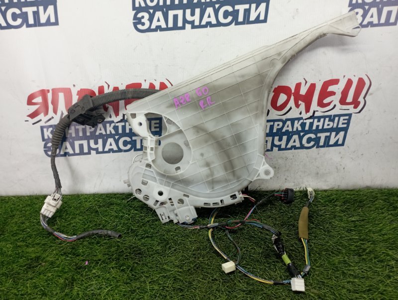 Проводка двери Toyota Noah AZR60 1AZ-FSE задняя правая (б/у)
