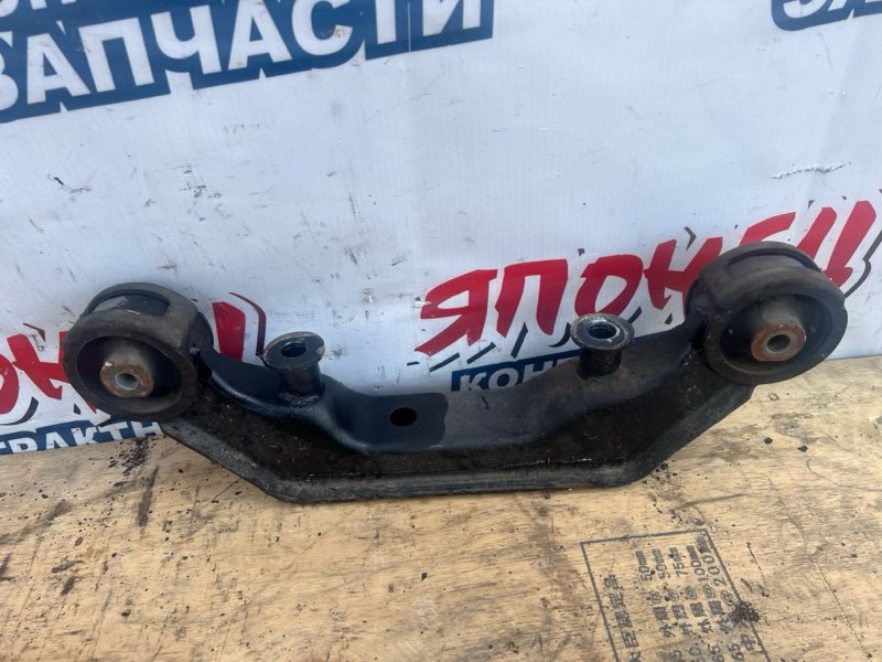 Крепление редуктора Toyota Caldina ST215 3S-FE заднее (б/у)
