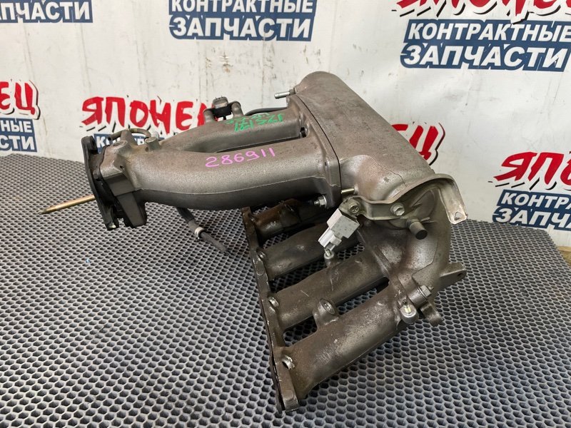Коллектор впускной Toyota Crown JZS171 1JZ-GE 2000 (б/у)