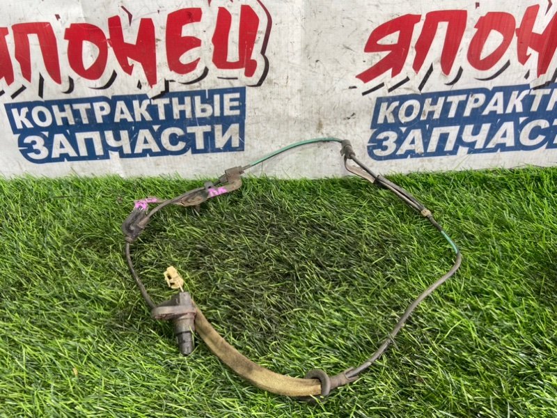 Датчик abs Toyota Wish ZGE25 2ZR-FAE задний правый (б/у)