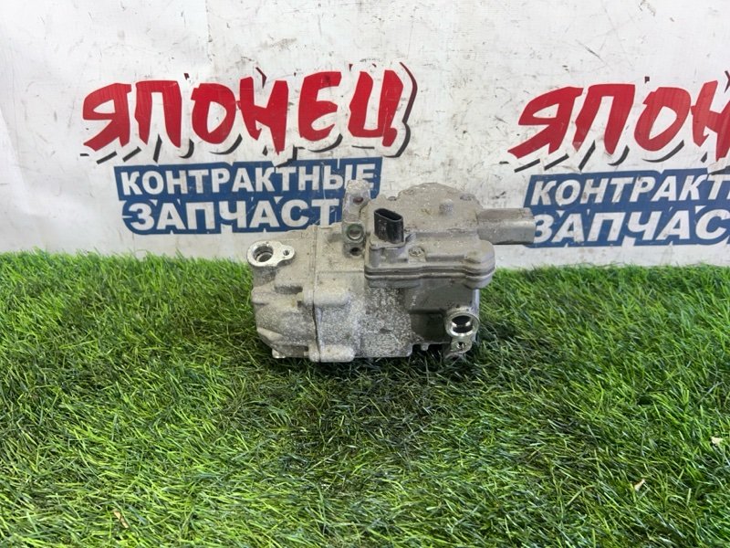 Компрессор кондиционера Toyota Prius ZVW30 2ZR-FXE (б/у)
