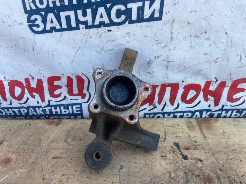 Цапфа Toyota Camry SV41 3S-FE задняя левая (б/у)