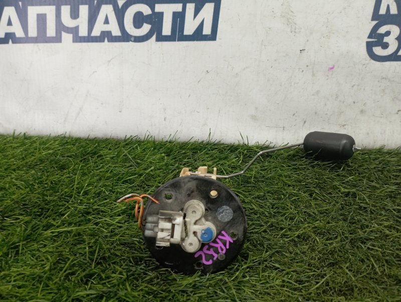 Датчик уровня топлива Toyota Lite Ace KR52 7K-E (б/у)