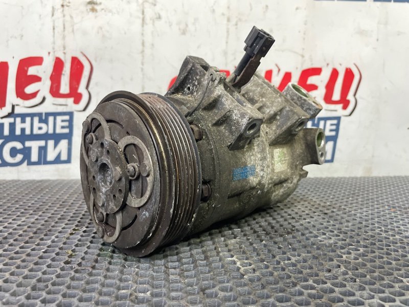 Компрессор кондиционера Nissan Serena TC24 QR20DE 2002 (б/у)